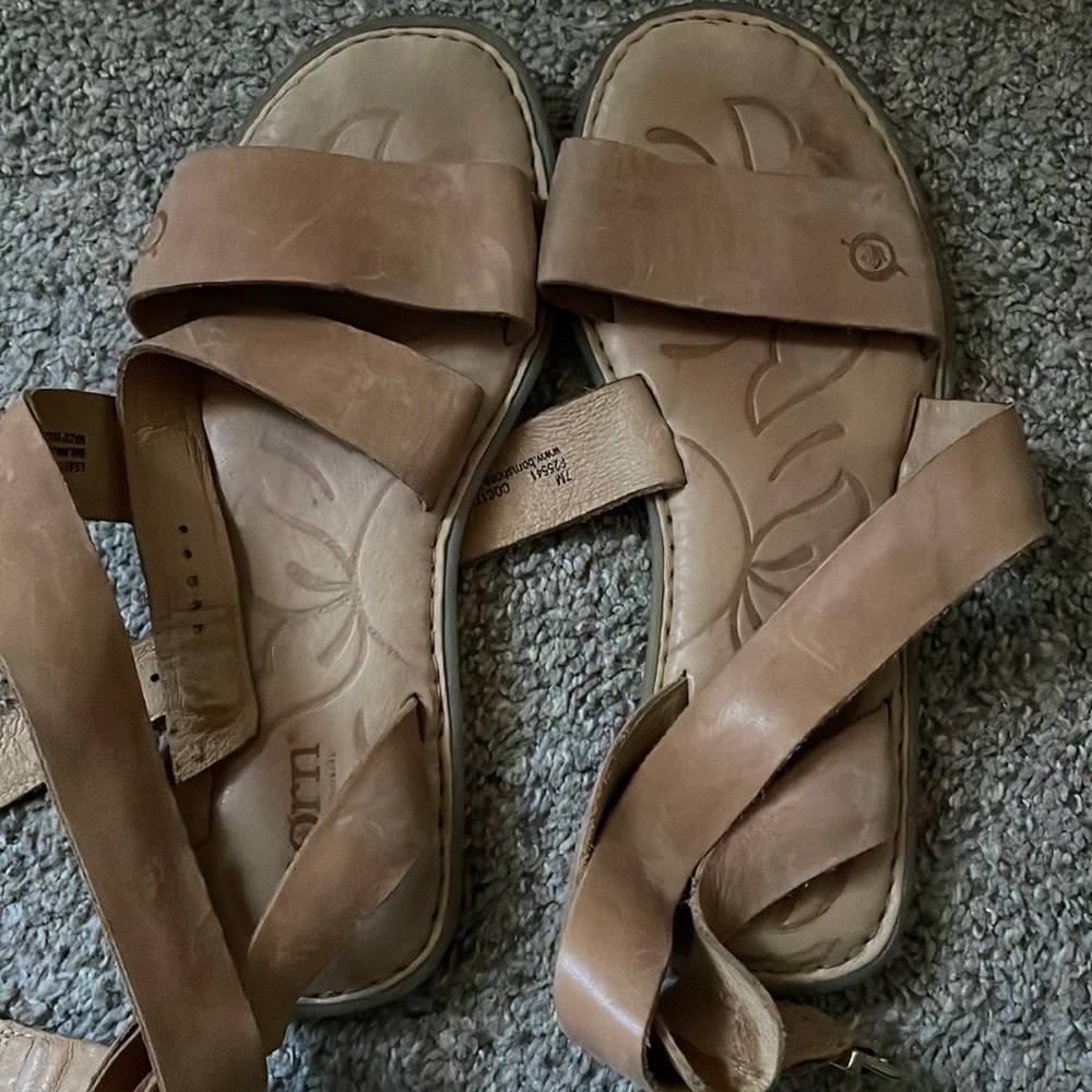 Tan sandles size 7 born